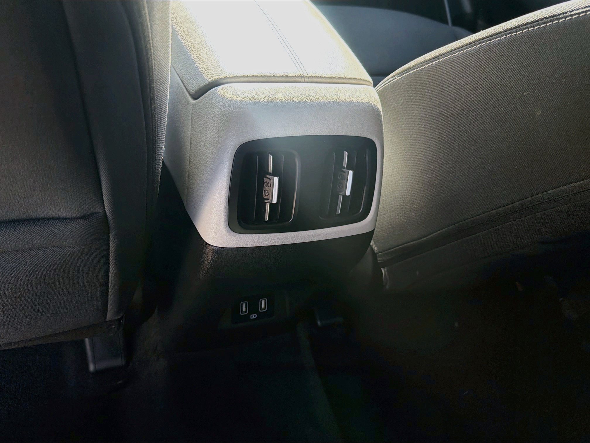 Used 2024 Hampton Gray Hyundai SEL image 21
