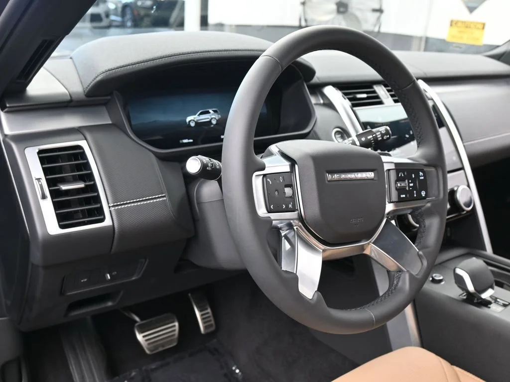 2026 Land Rover Discovery Gemini Edition - Photo 17