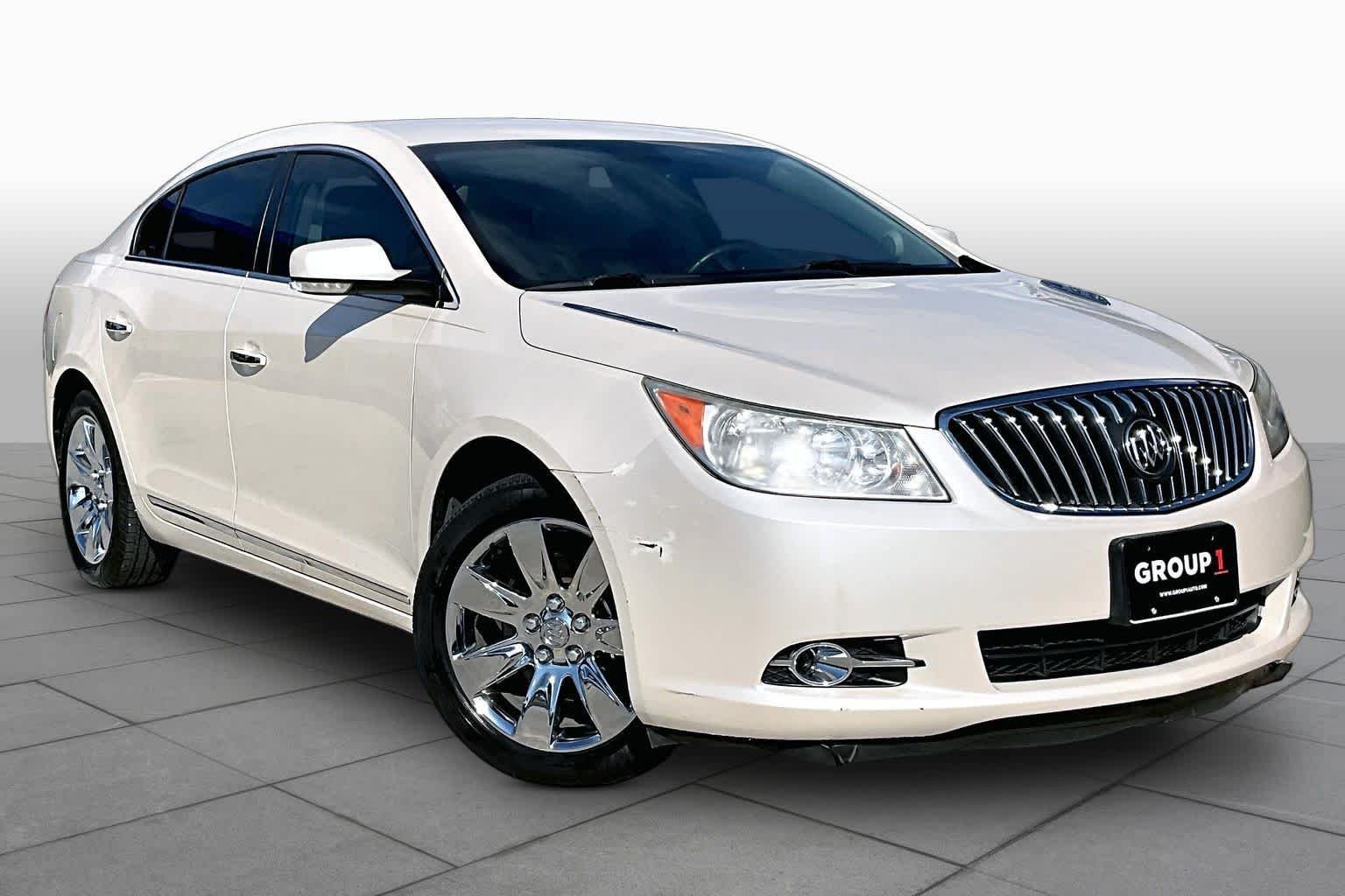 Used 2013 White Diamond Tricoat Buick Leather image 3