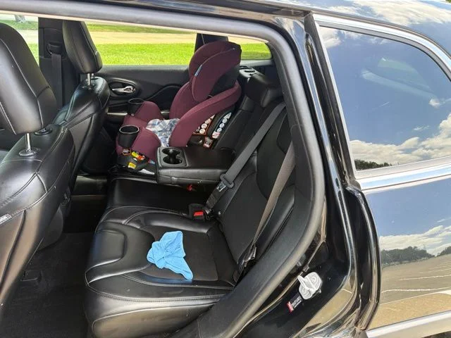 Used 2019 Black Jeep Latitude Plus image 5