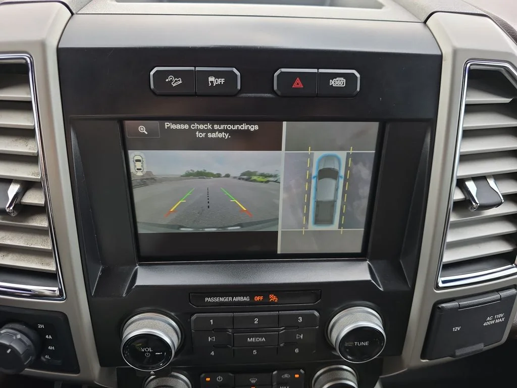 Used 2015  Ford King Ranch image 28