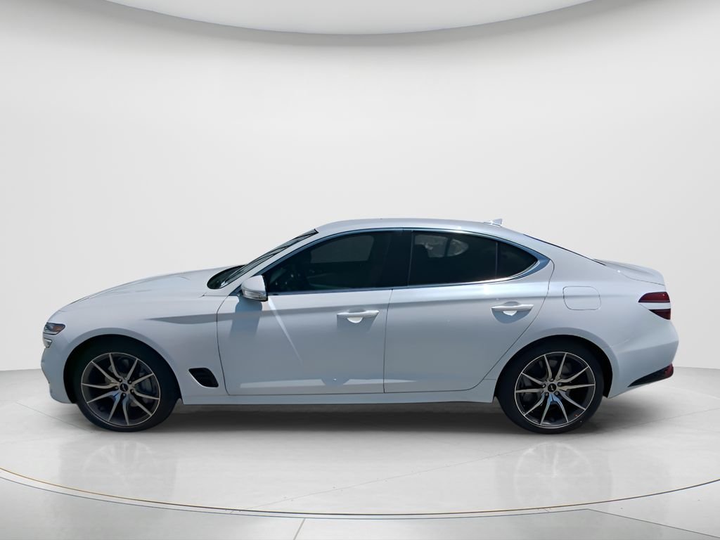 2026 GENESIS G70 Standard - Photo 8