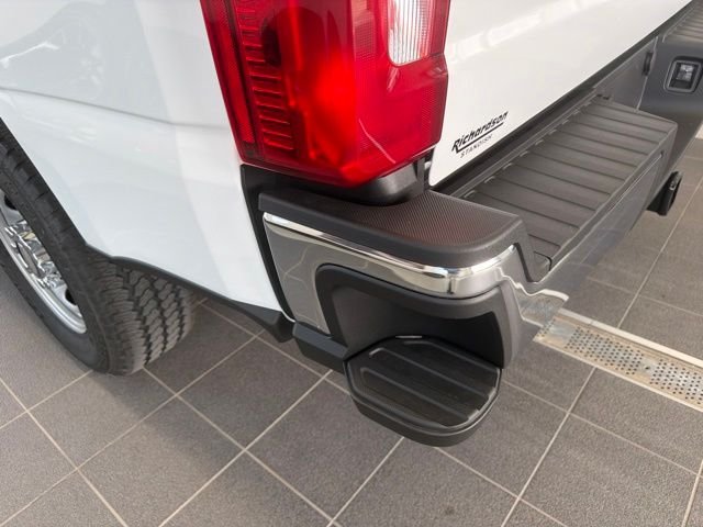 New 2026 Oxford White Ford F-350® XL image 7