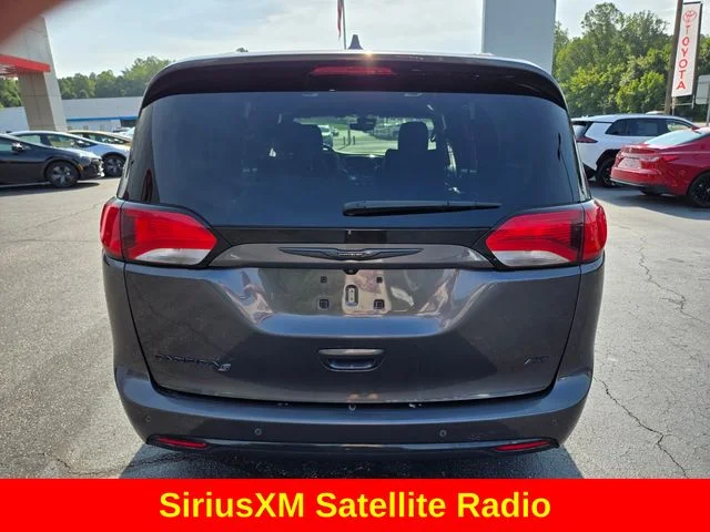 Used 2020 Gray Chrysler Launch Edition image 8