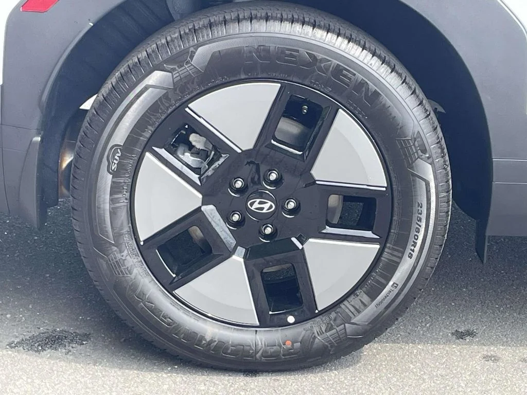 New 2026 White Hyundai SEL image 7