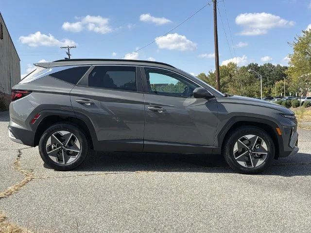 Used 2025 Gray Hyundai SEL image 14