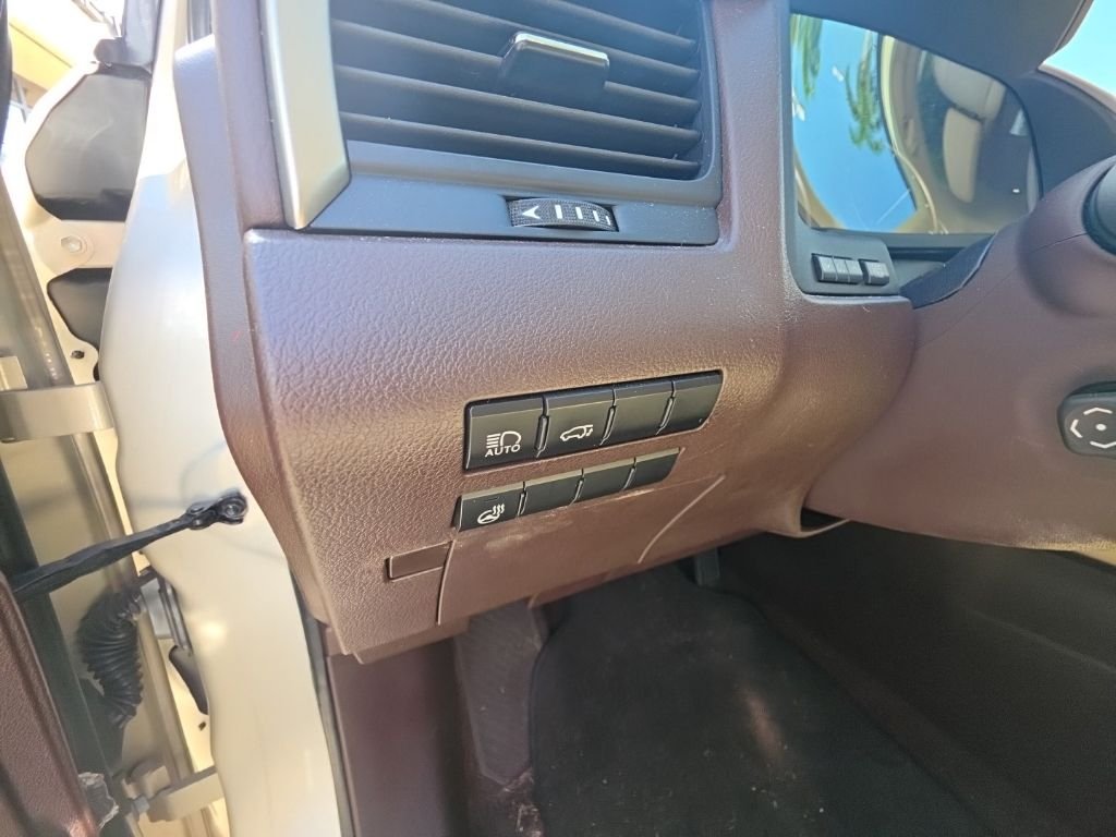 Used 2017 Beige Lexus 350 image 15