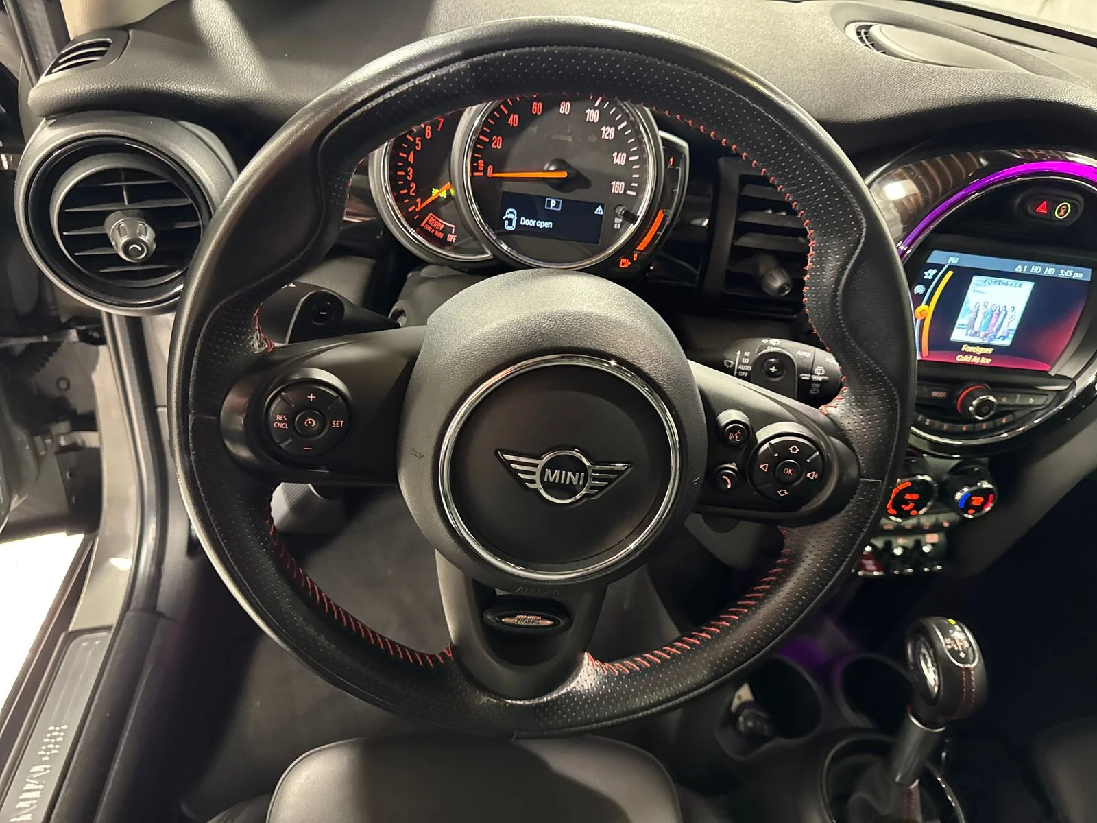 Used 2019 Gray Metallic MINI Signature image 18