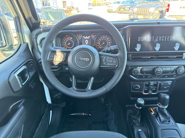 New 2026 Bright White Clear-Coat Exterior Paint Jeep Sport S image 17