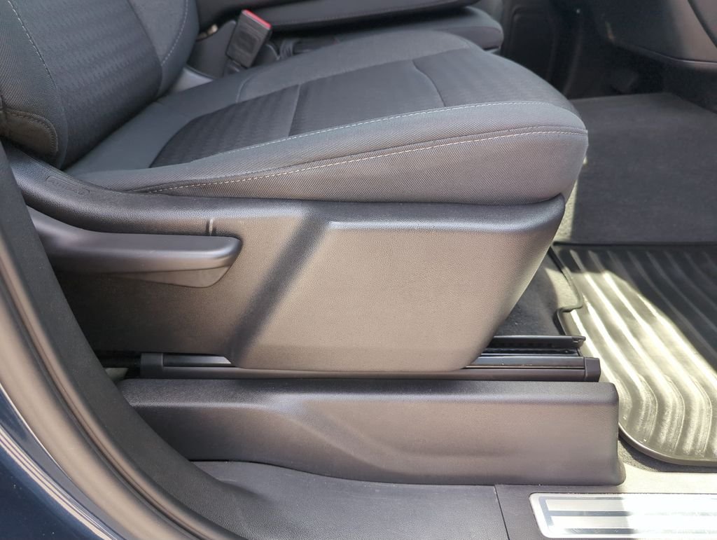 Used 2020 Blue Chevrolet RST image 34