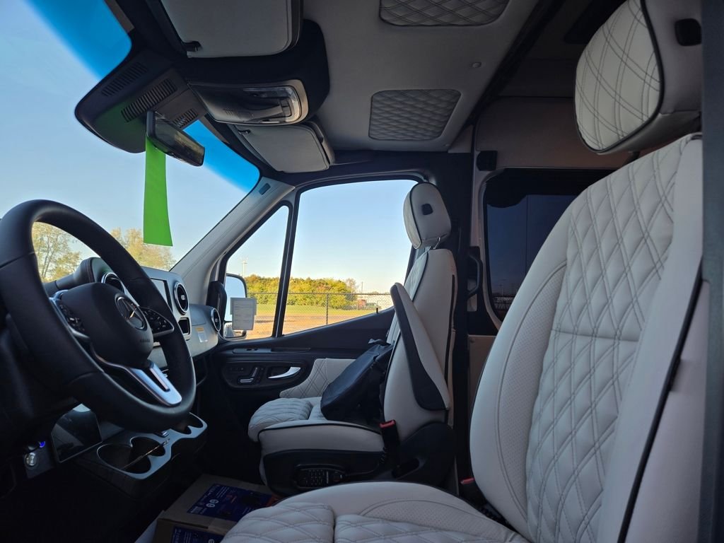 2024 Mercedes-Benz Sprinter Cargo Van Base - Photo 10
