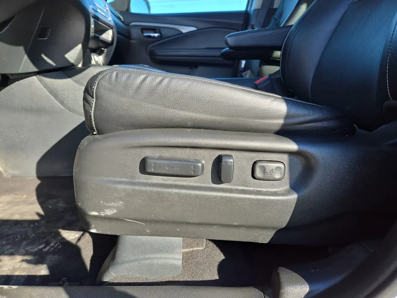 Used 2023 Platinum White Pearl Honda RTL-E image 15