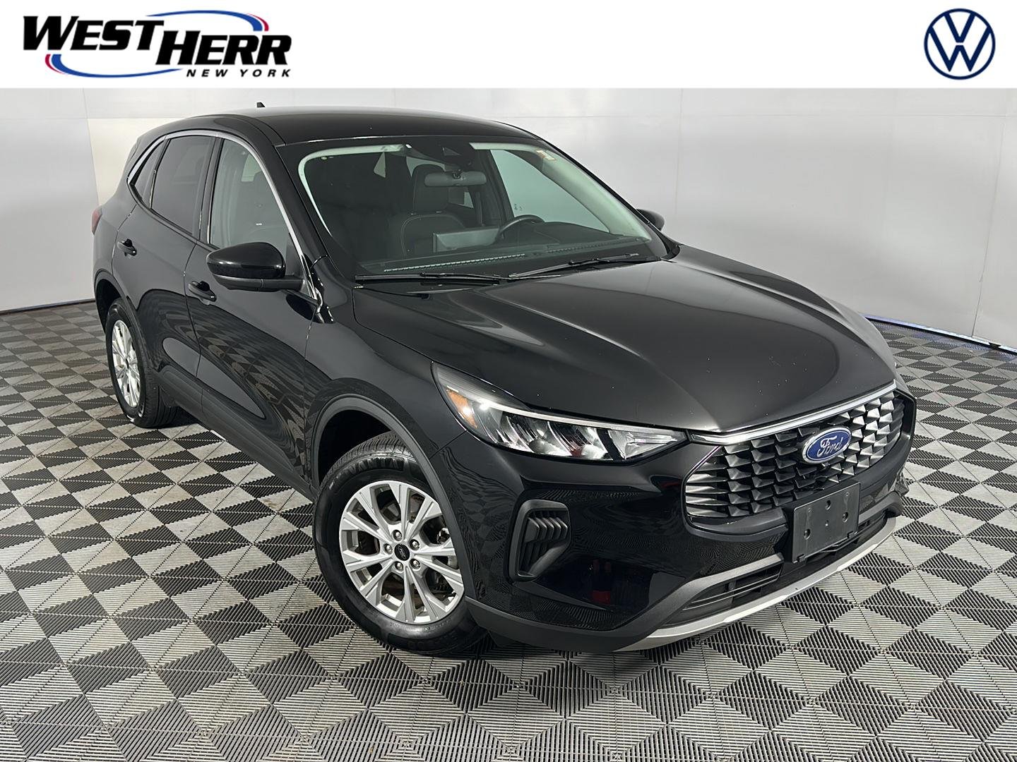 Used 2023 Agate Black Metallic Ford Active image 1
