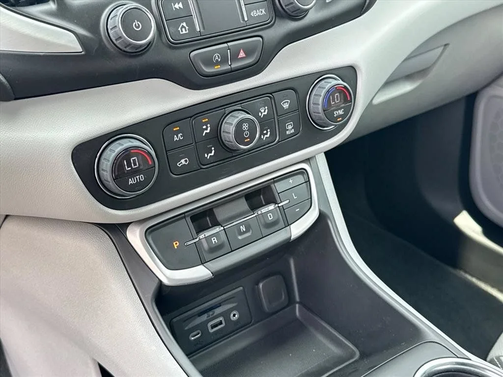 Used 2023 Summit White GMC SLT image 26