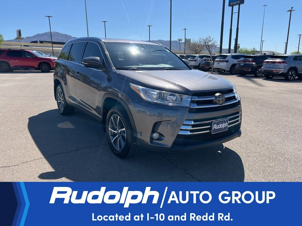 Used 2019 Predawn Gray Mica Toyota XLE image 7