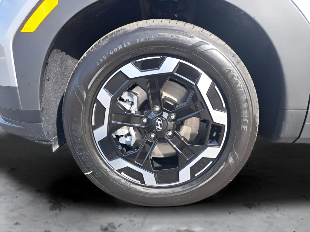 New 2026 Silver Hyundai SE image 28