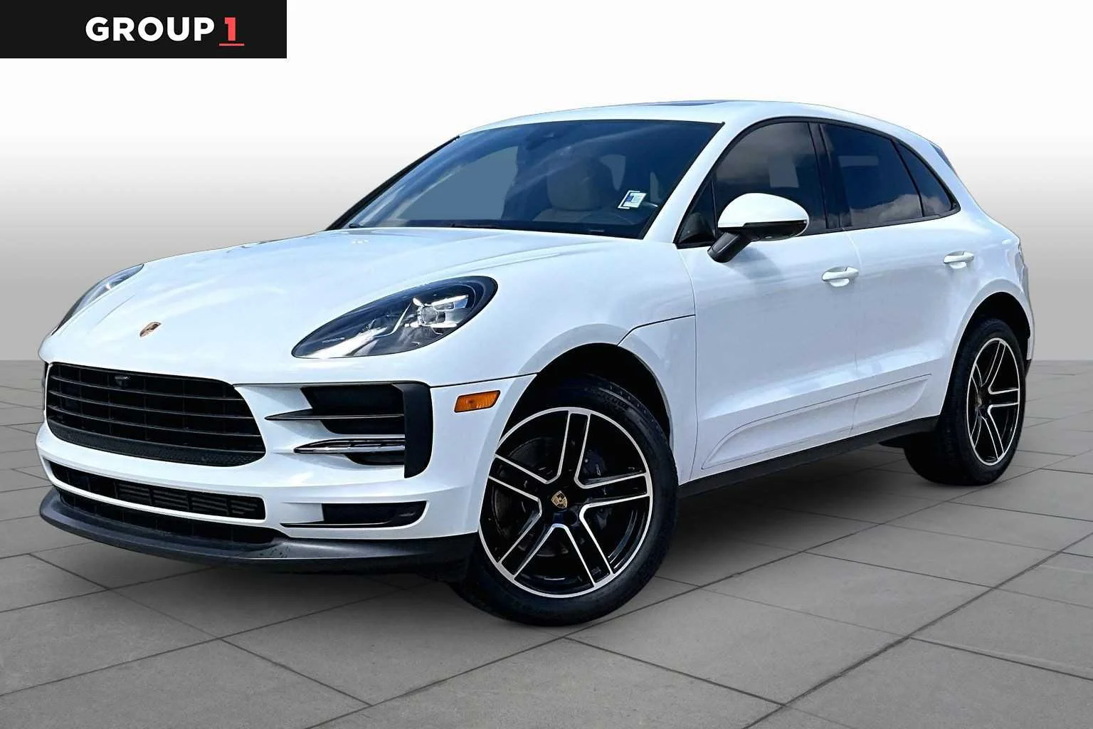2021 Porsche Macan -'s photo