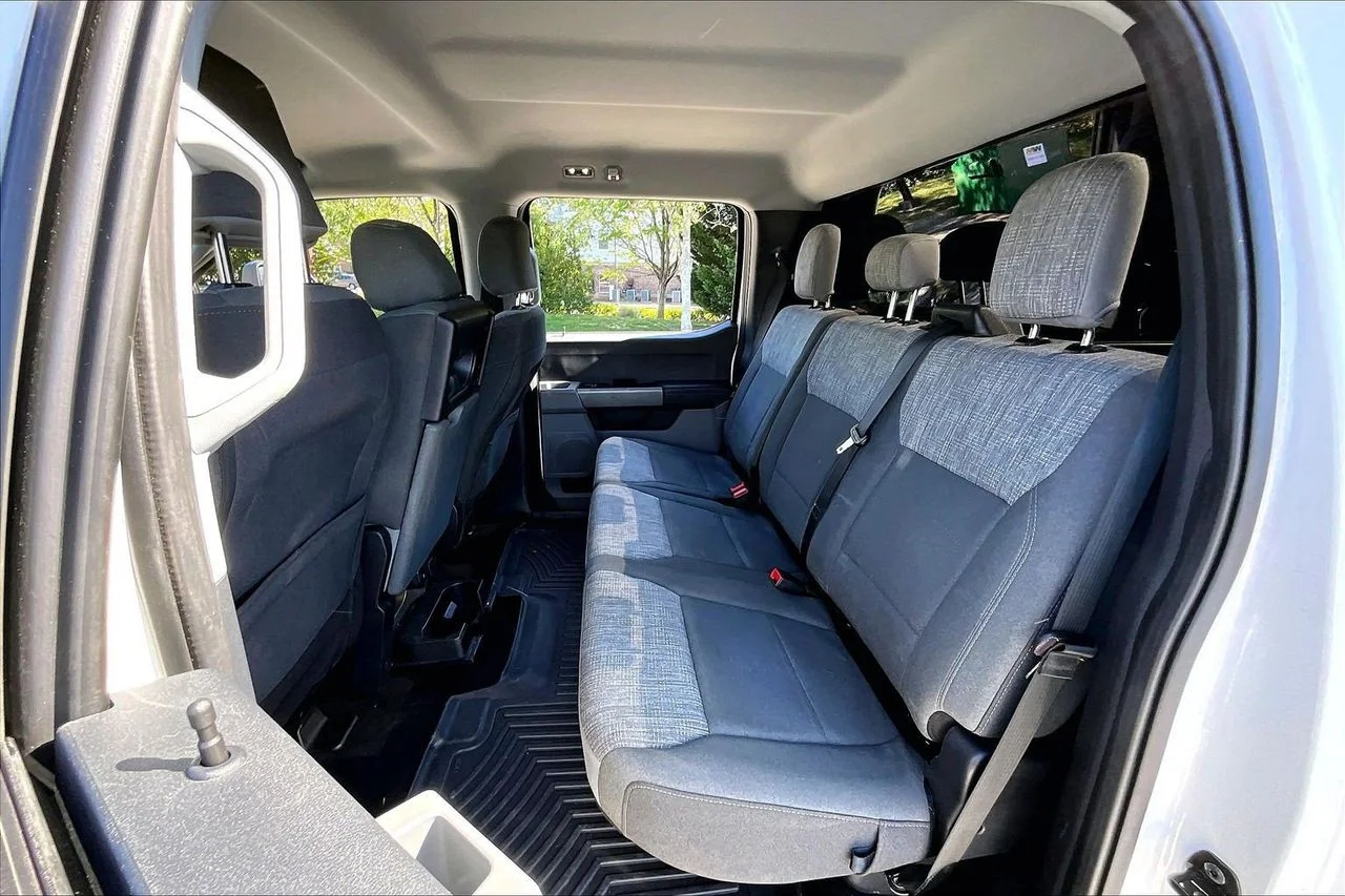 Used 2023 White Ford XLT image 21