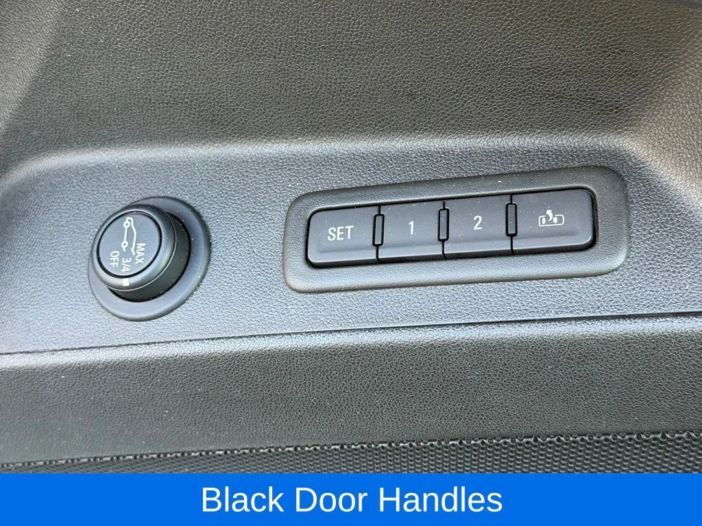 Used 2023 Black Chevrolet Premier image 27