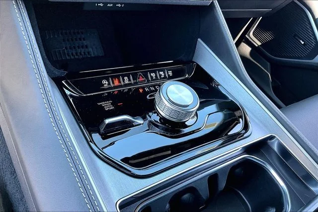 New 2026 Jeep Grand Wagoneer 4D Sport Utility