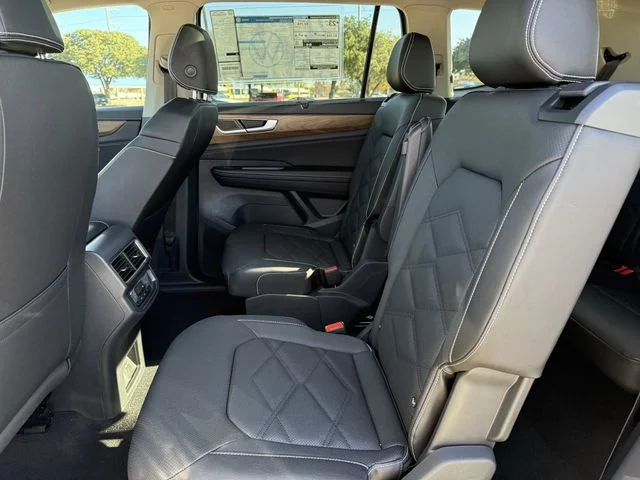 New 2026 Silver Volkswagen 2.0T SE w/Technology image 20