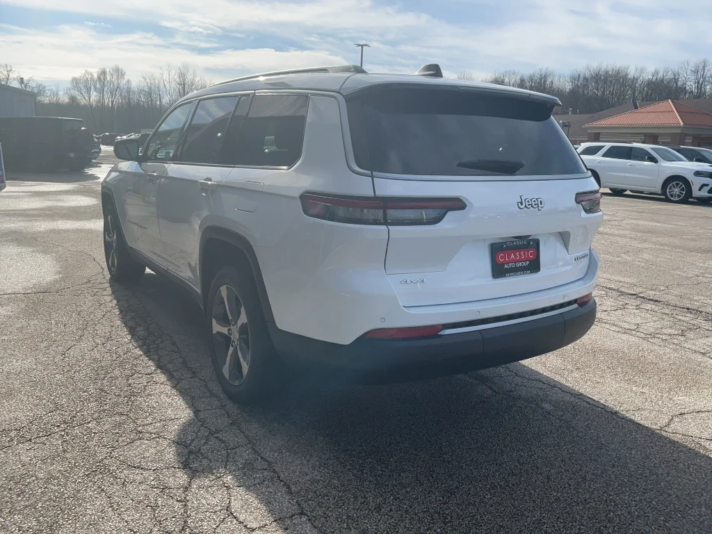 New 2026 Bright White Clearcoat Jeep Limited 4x4 image 7