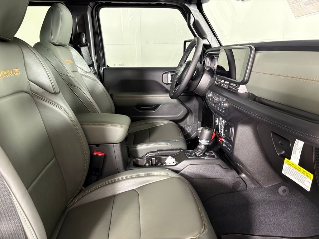 New 2026 Black Clearcoat Jeep Mojave X image 15
