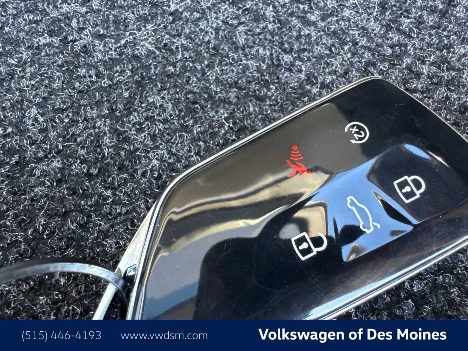 New 2026 Pure White Volkswagen SE image 19