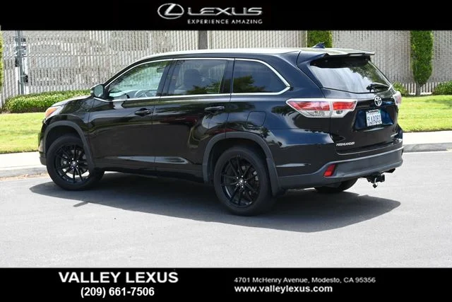 Used 2016 Black Toyota Limited image 4