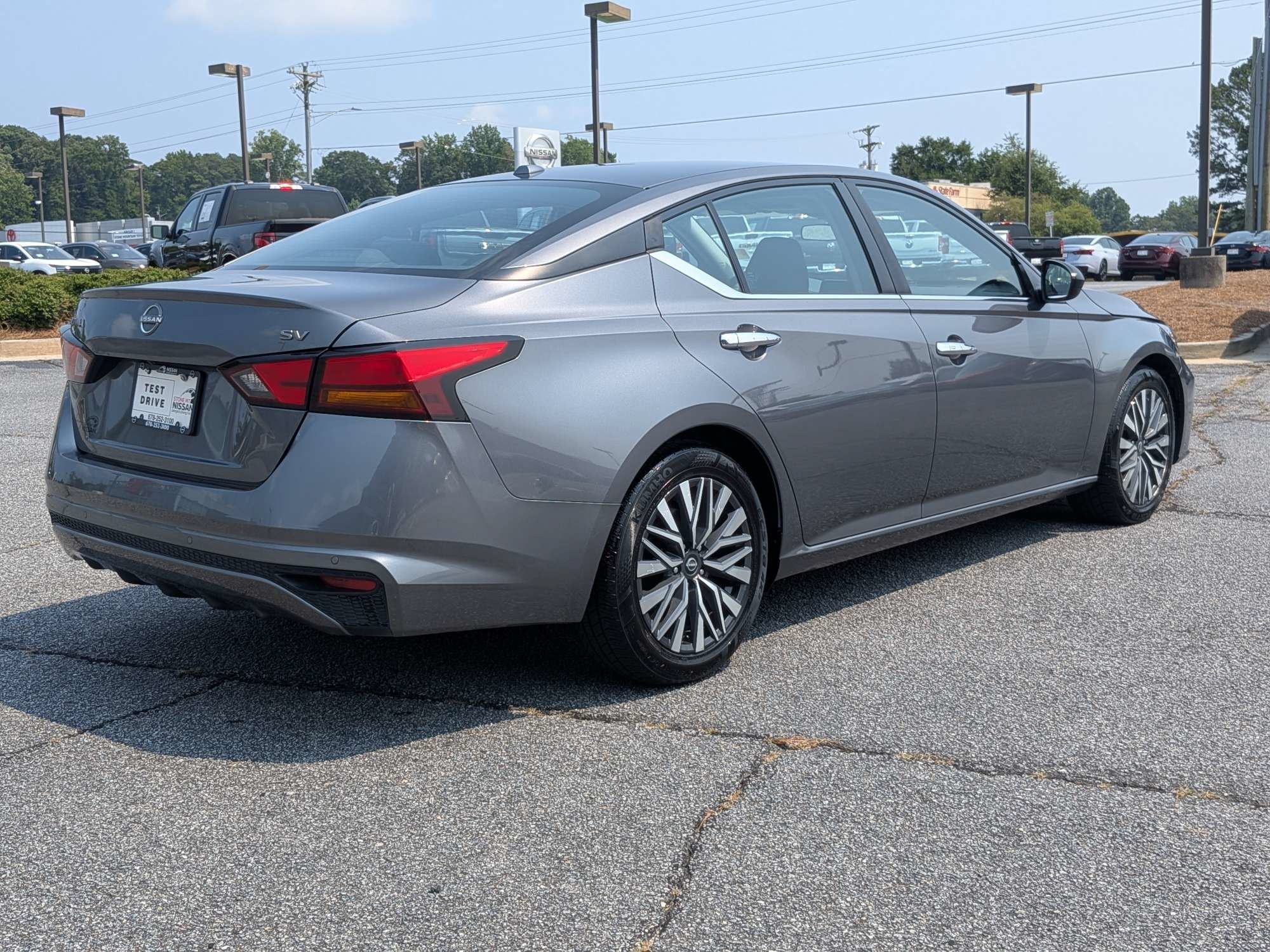 Used 2024 Gray Nissan 2.5 SV image 3