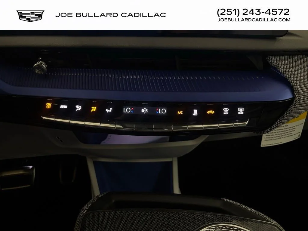2025 Cadillac OPTIQ Sport 2 - Photo 19