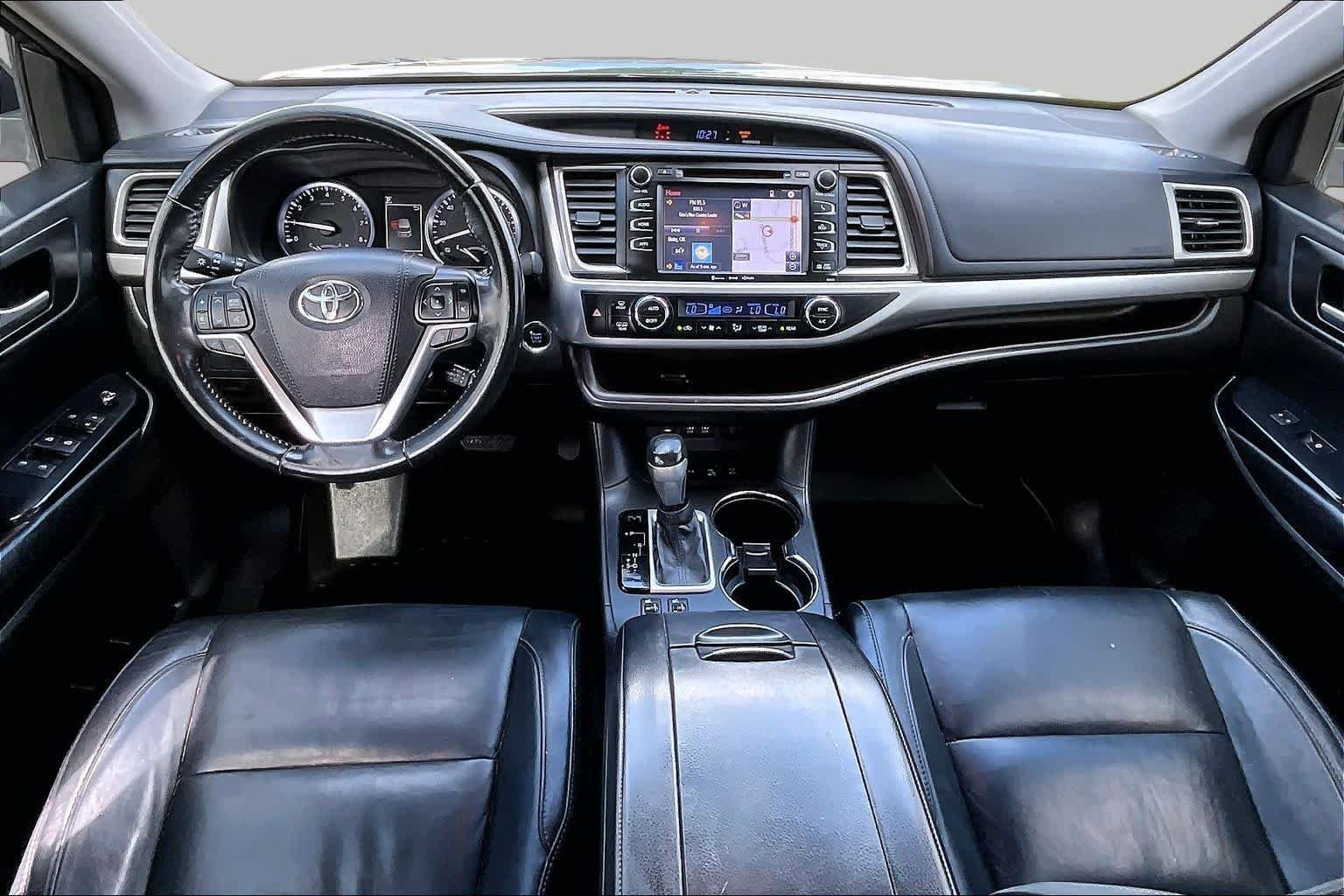 Used 2017 Midnight Black Metallic Toyota XLE image 15