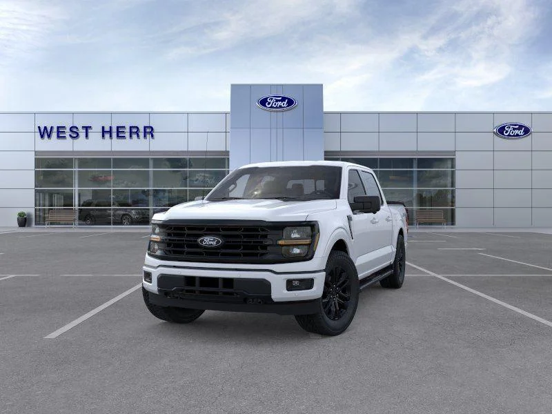 New 2026 Oxford White Ford XLT image 2
