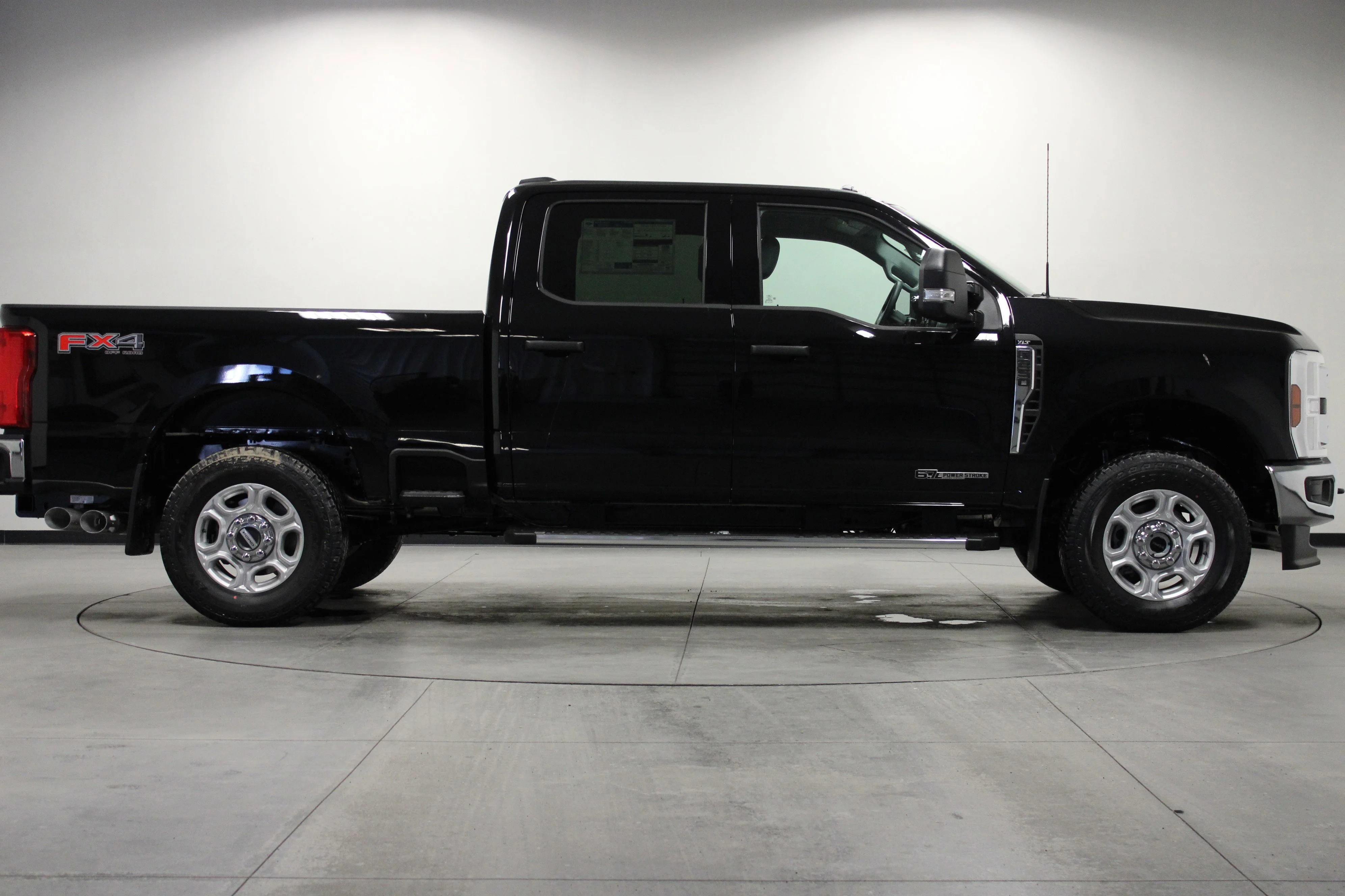 New 2026 Agate Black Metallic Ford F-250® XLT image 3
