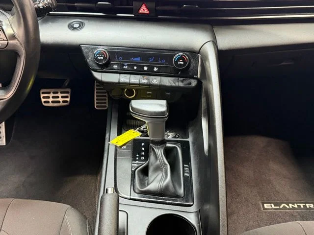 Used 2025 Fluid Metal Hyundai SEL Sport image 14