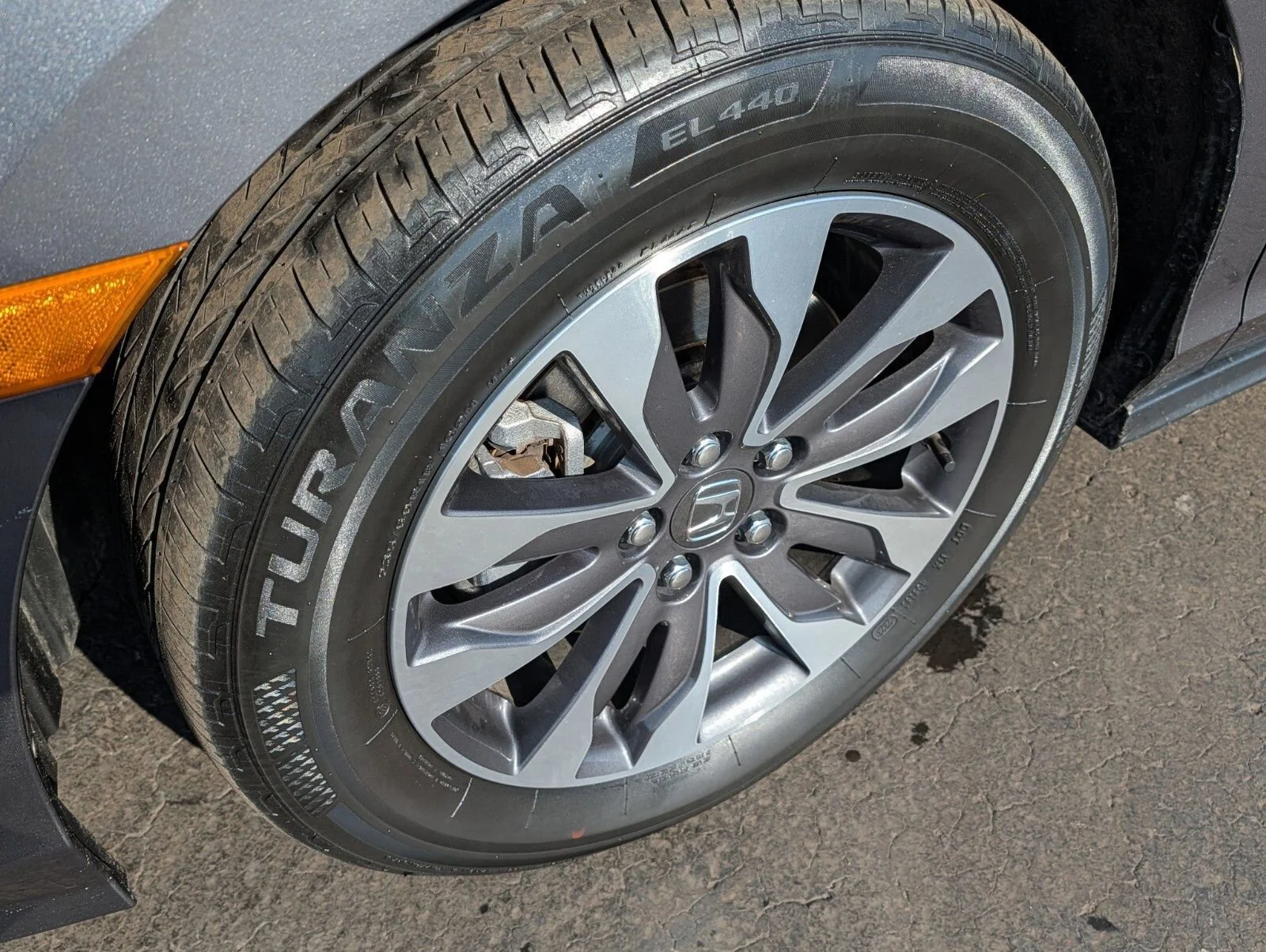 2024 Honda Odyssey EX-L - Photo 21