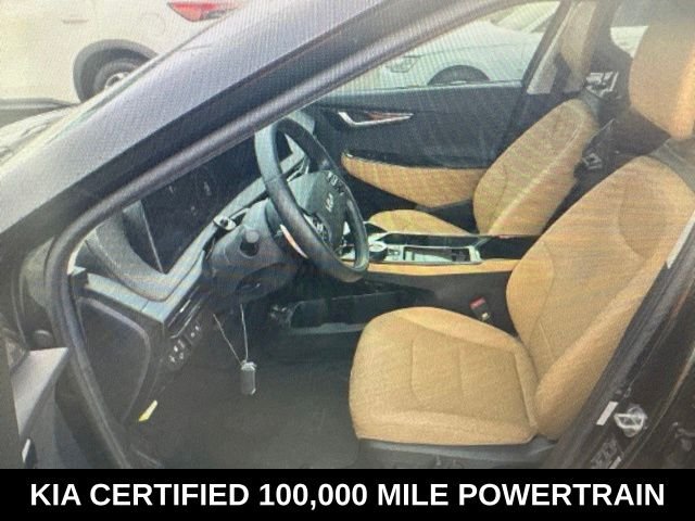 Used 2023 Green Kia GT-Line image 7