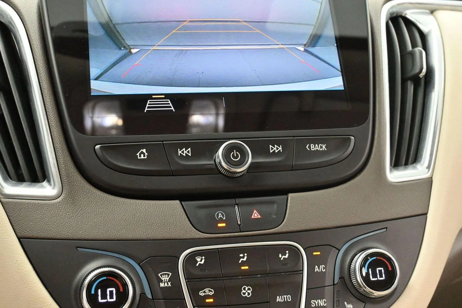 Used 2020 Silver Ice Metallic Chevrolet LT image 21