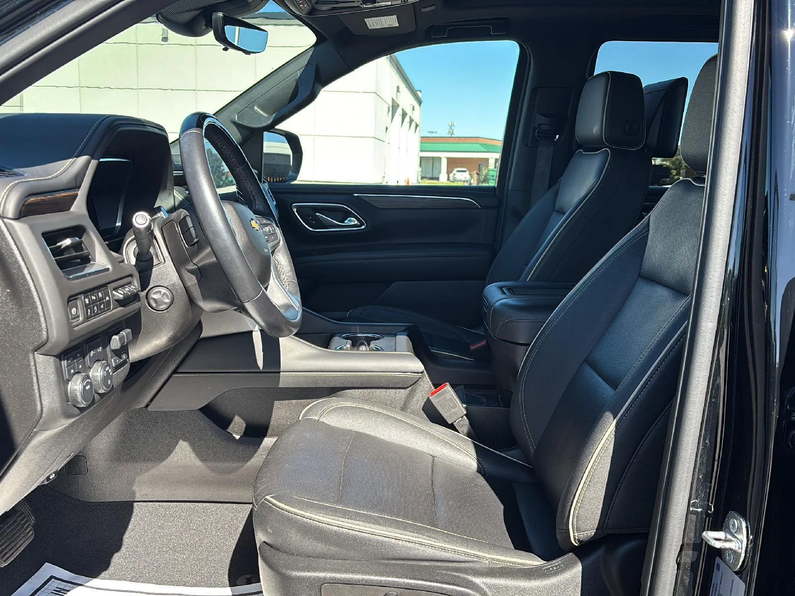 Used 2023 BLACK Chevrolet Premier image 12
