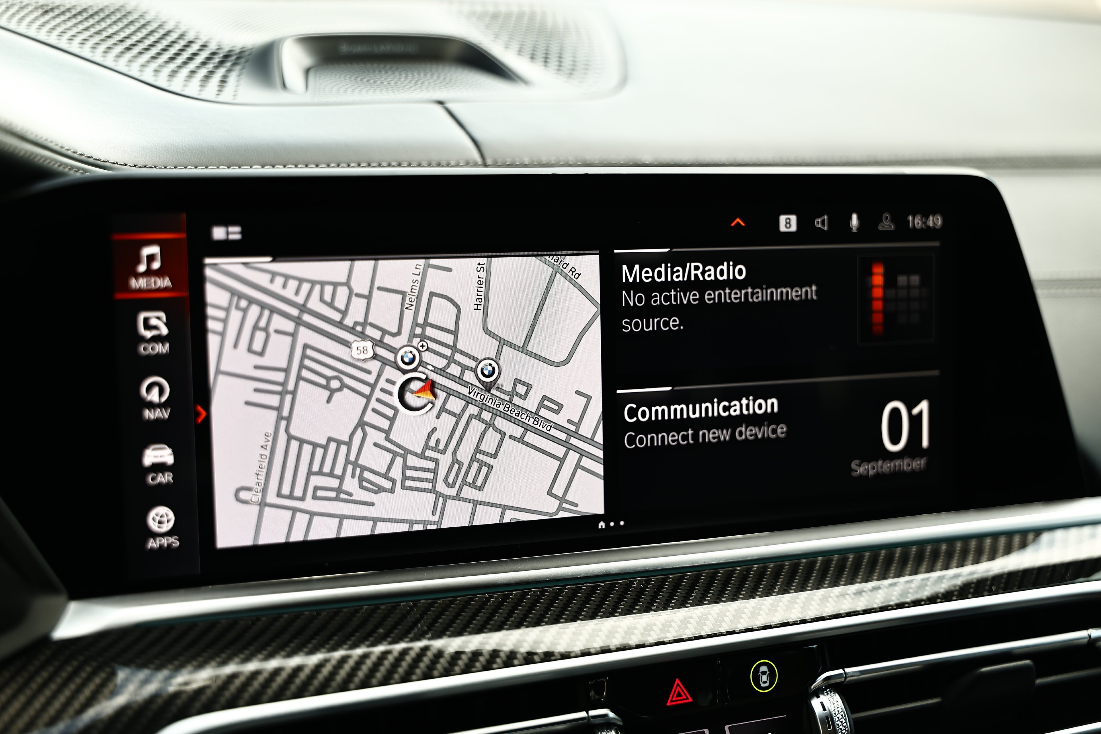 Used 2023 Black Sapphire Metallic BMW M50i image 5