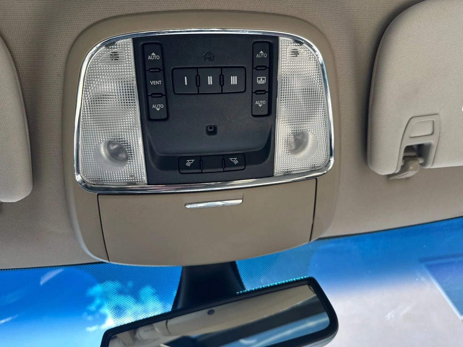 Used 2011 Black Jeep Limited image 65