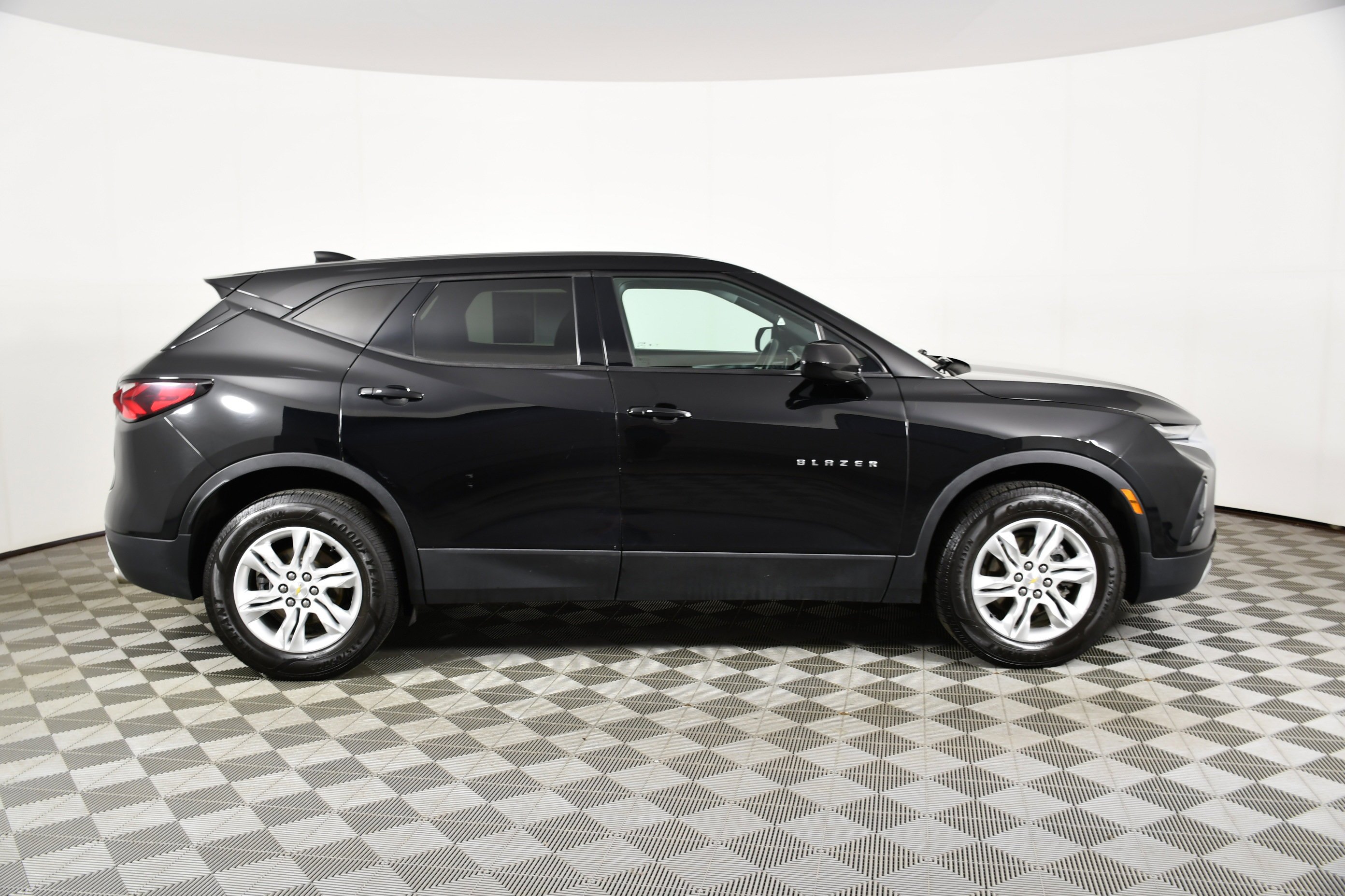 Used 2021 Black Chevrolet LT image 5