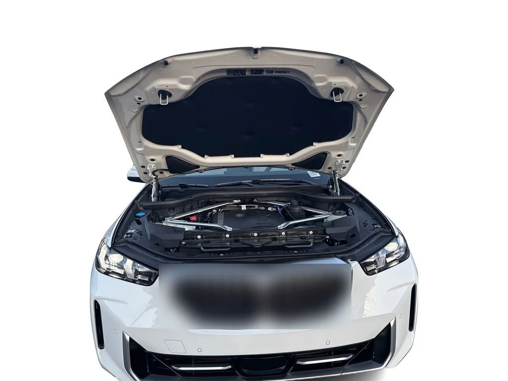 New 2026 White BMW sDrive40i image 11