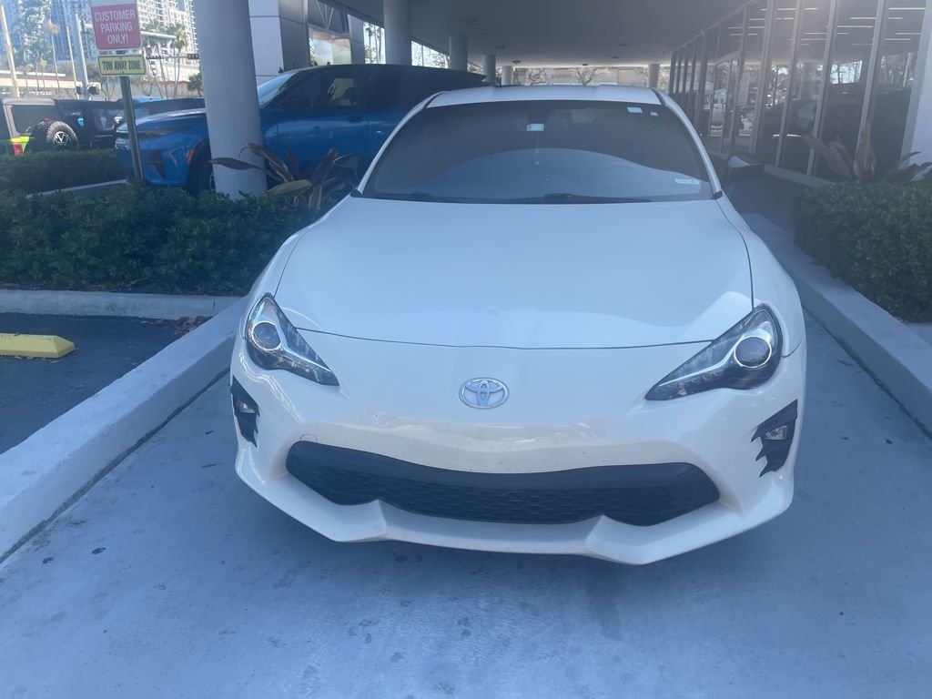 Used 2018 Toyota 86 GT with VIN JF1ZNAE16J8701666 for sale in North Miami Beach, FL