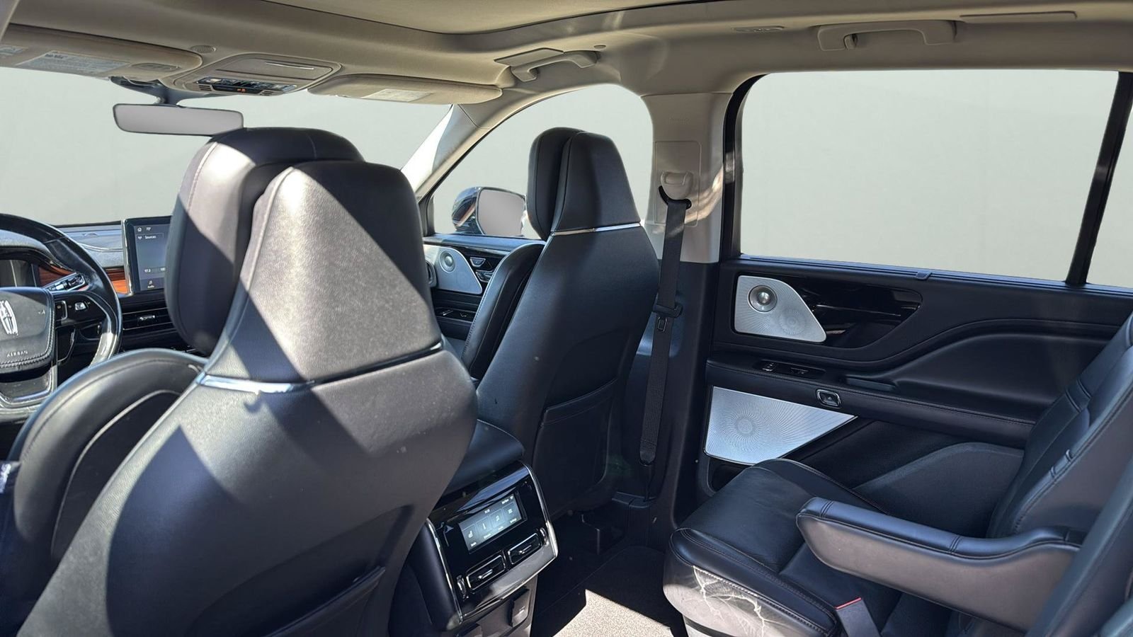 Used 2020 Black Lincoln Reserve image 36