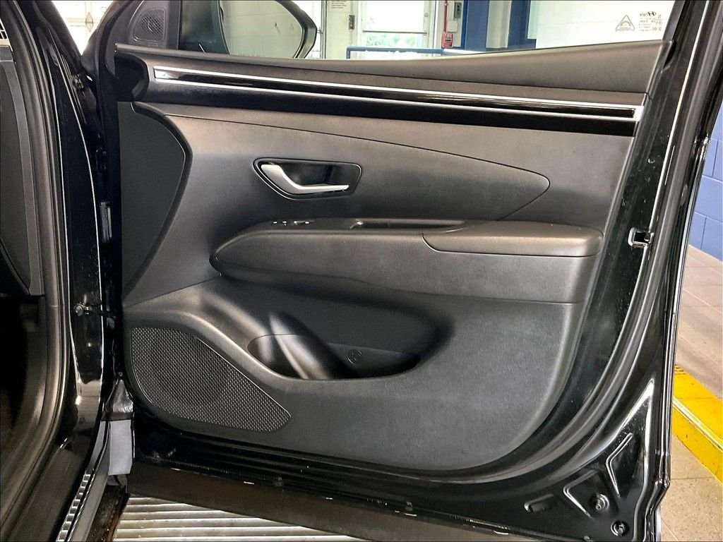 Used 2024 Black Hyundai SEL image 12
