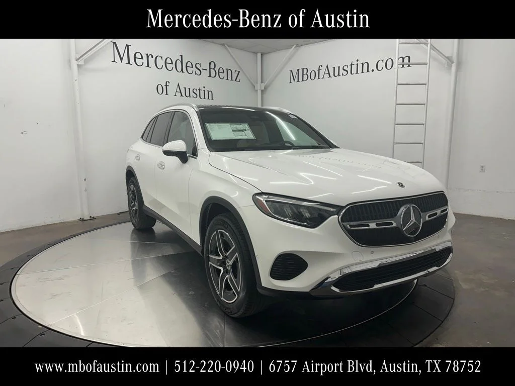 New 2027 White Mercedes-Benz GLC 300 image 1