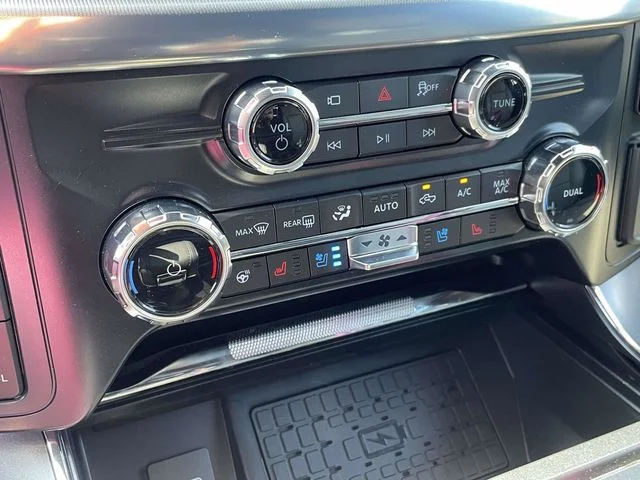 New 2026 Oxford White Ford Lariat image 6