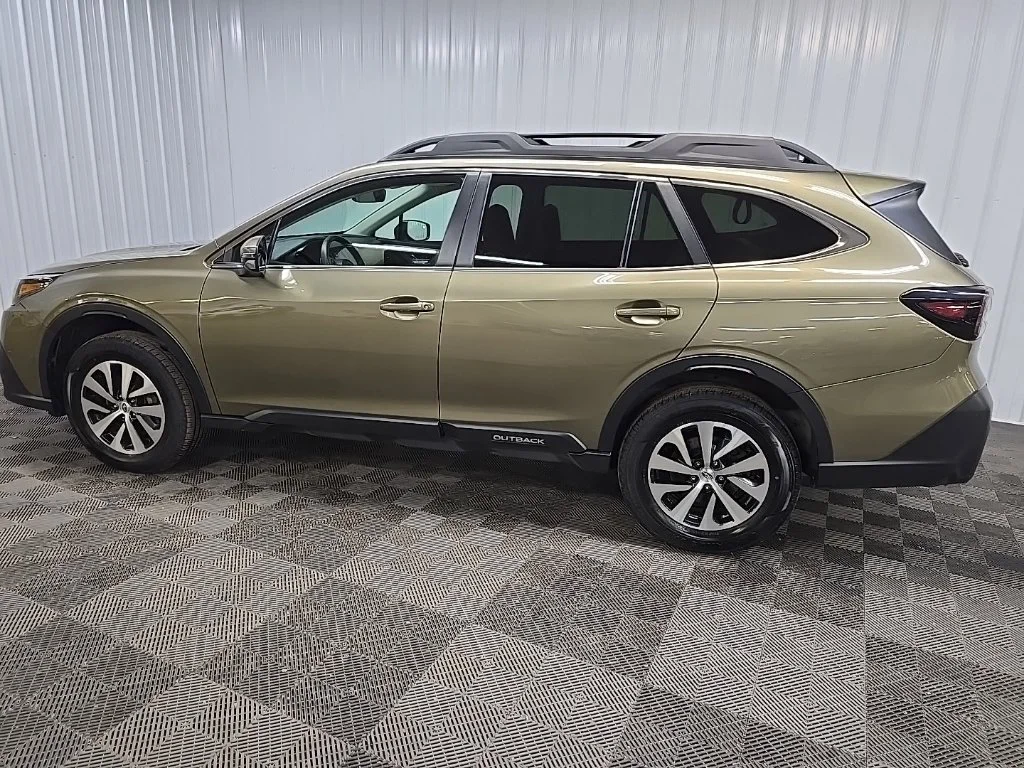 Used 2022 Green Metallic Subaru Premium image 4