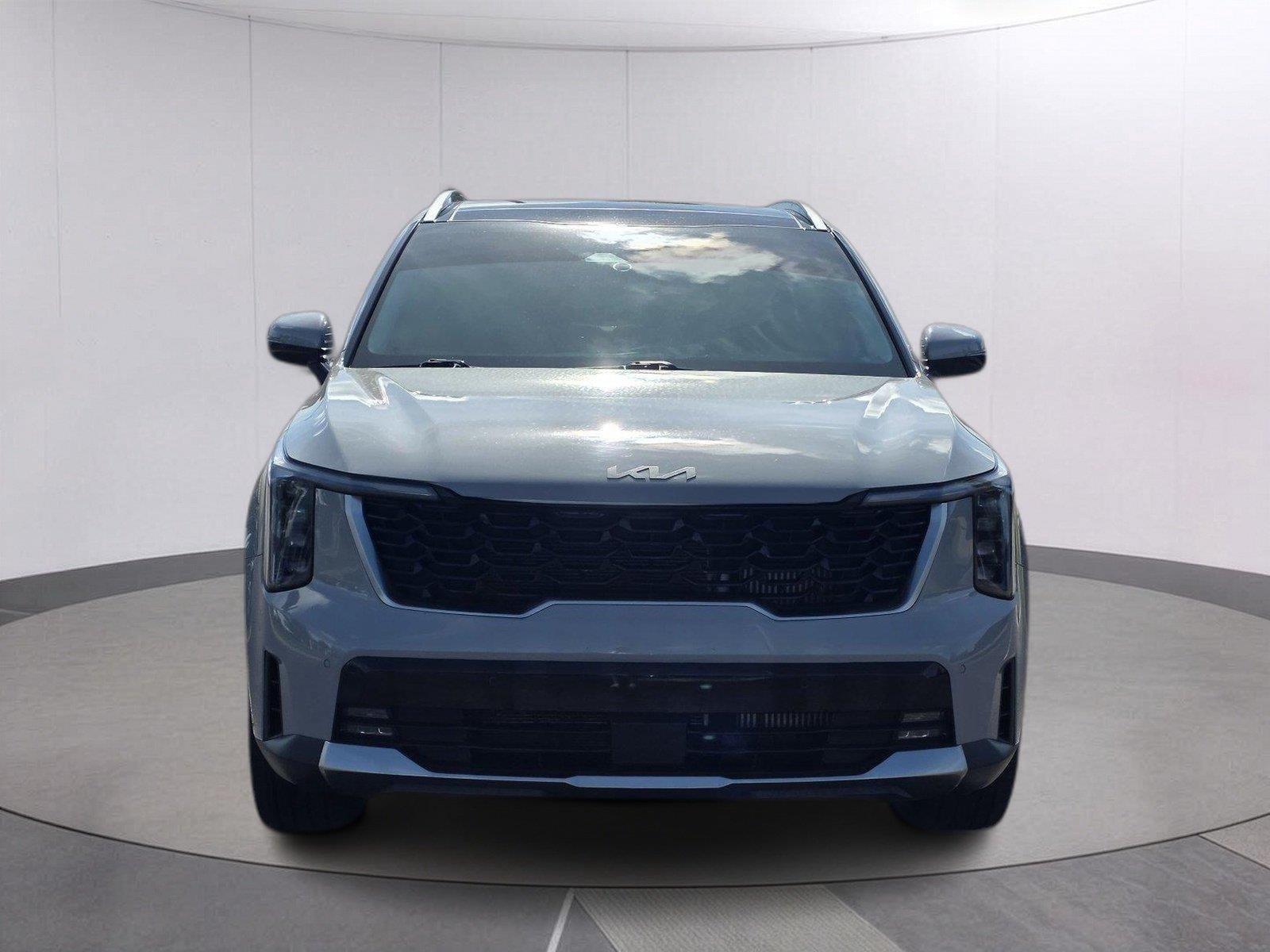 Used 2025 Wolf Gray Kia EX image 2
